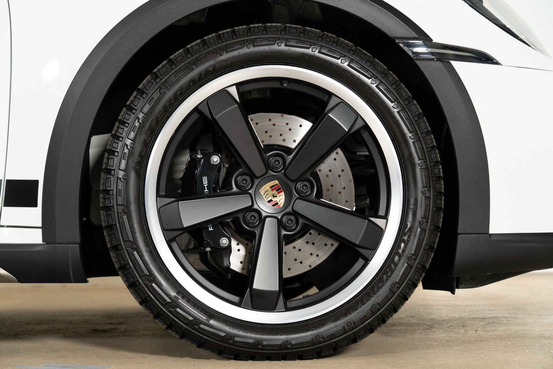 Used-2024-Porsche-911-Dakar