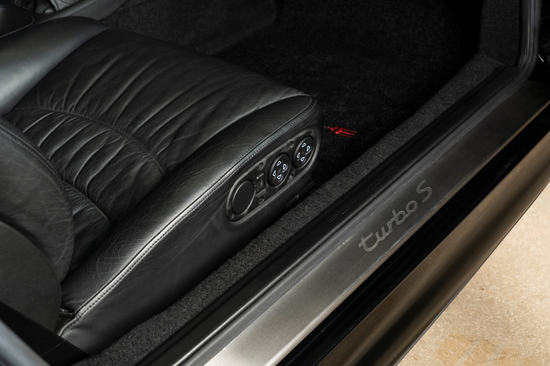 Used-1997-Porsche-911-Turbo-S