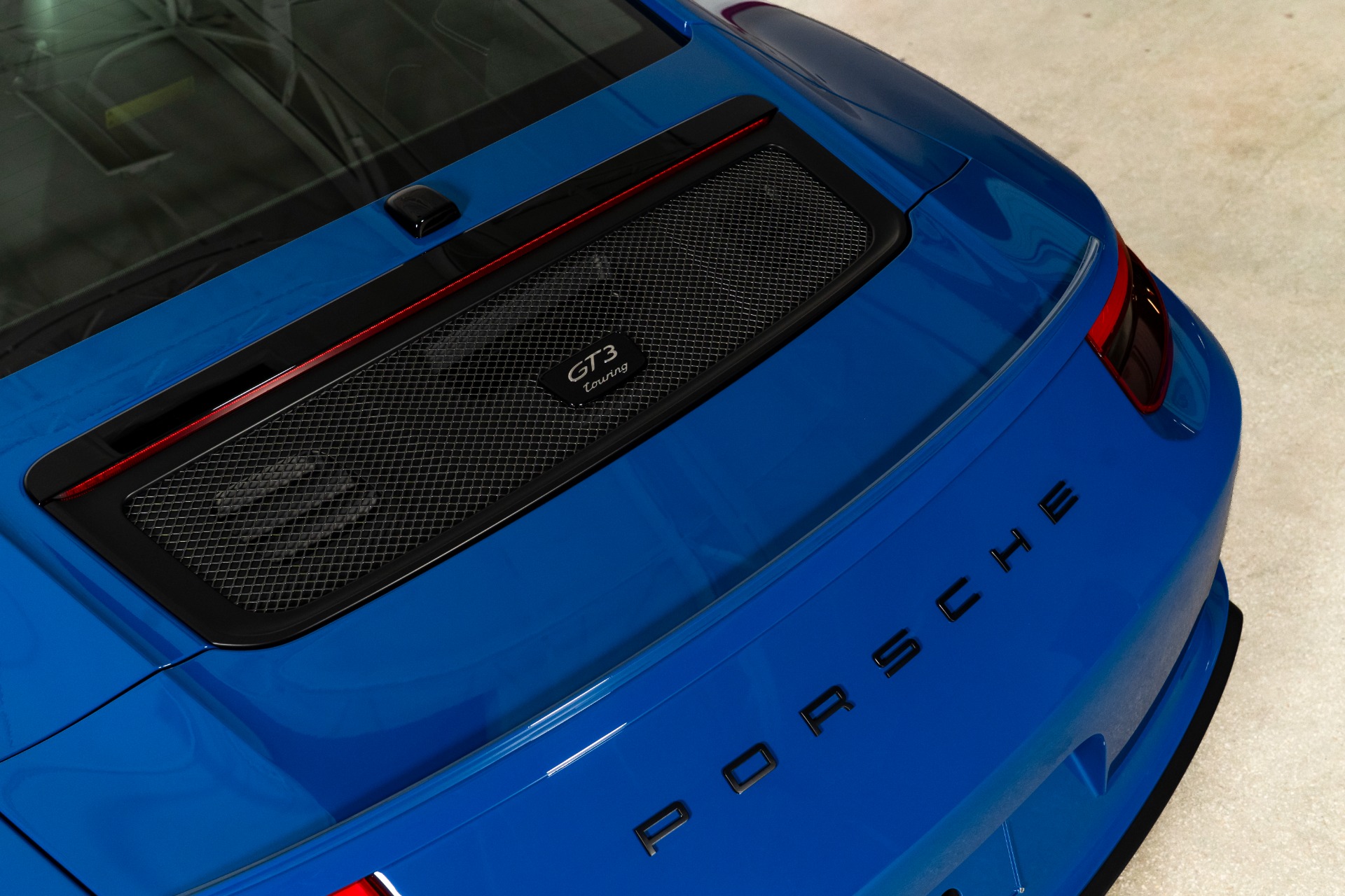 Used-2018-Porsche-911-GT3-Touring