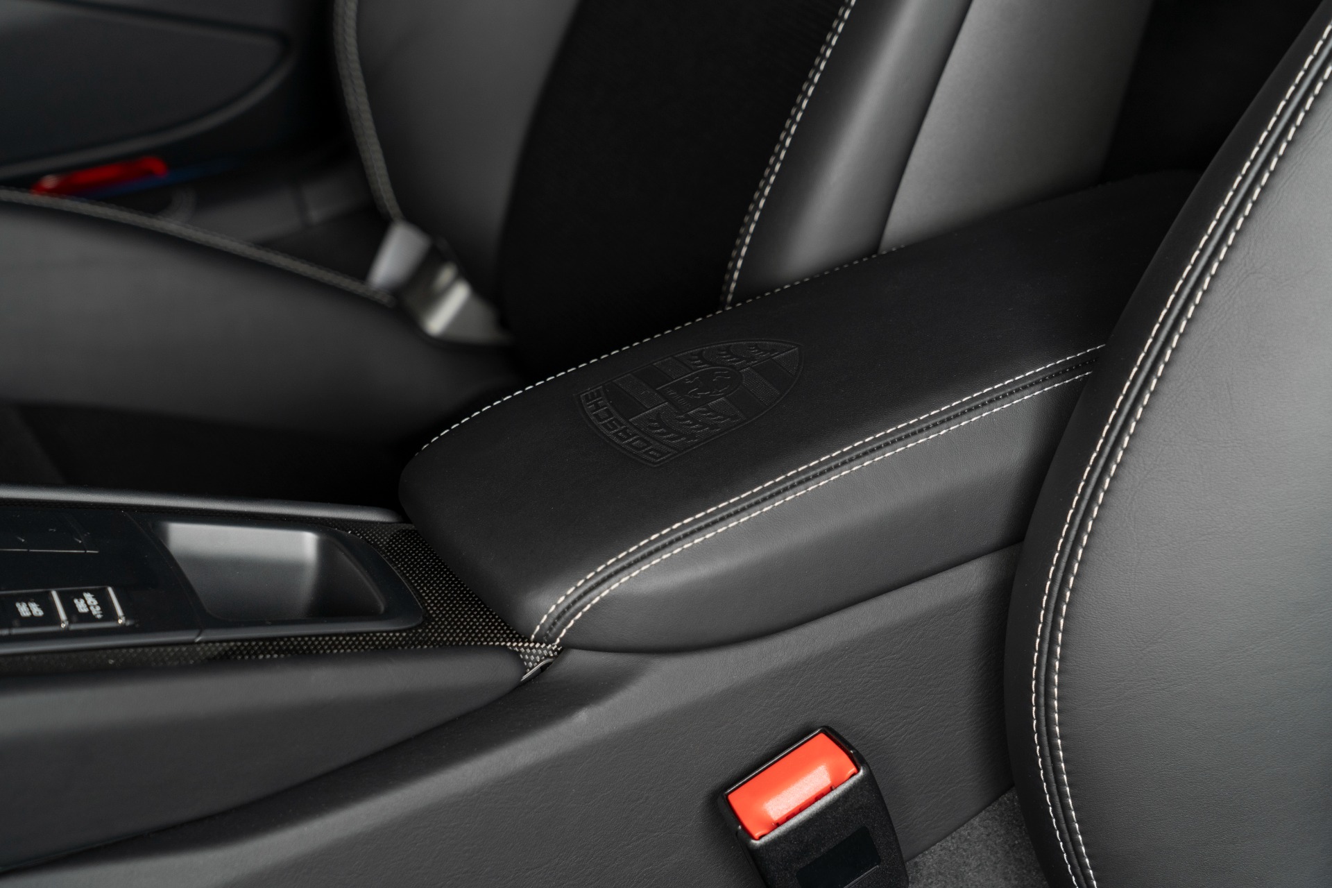 Used-2018-Porsche-911-GT3-Touring