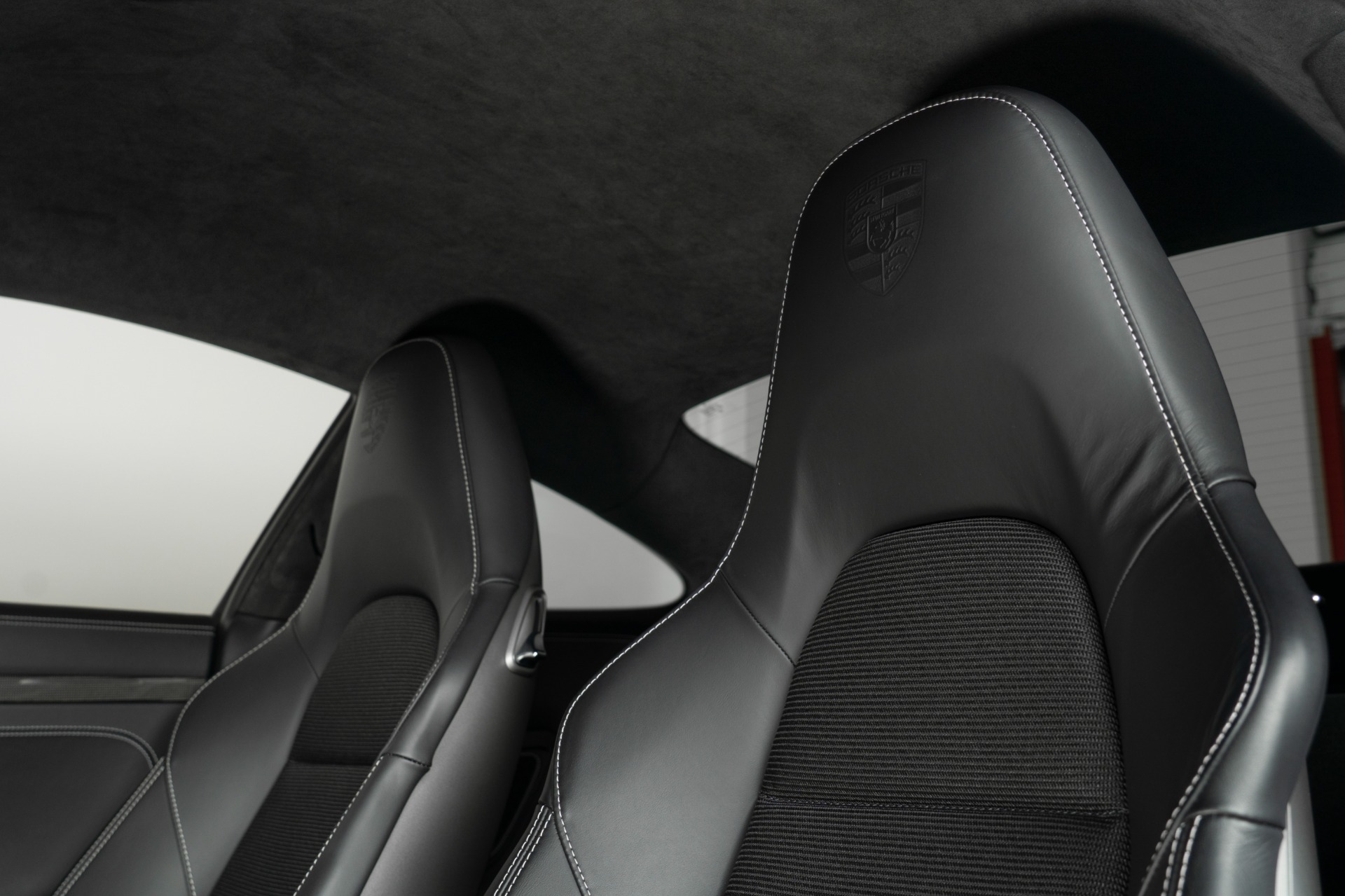 Used-2018-Porsche-911-GT3-Touring