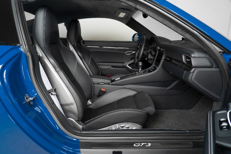 Used-2018-Porsche-911-GT3-Touring