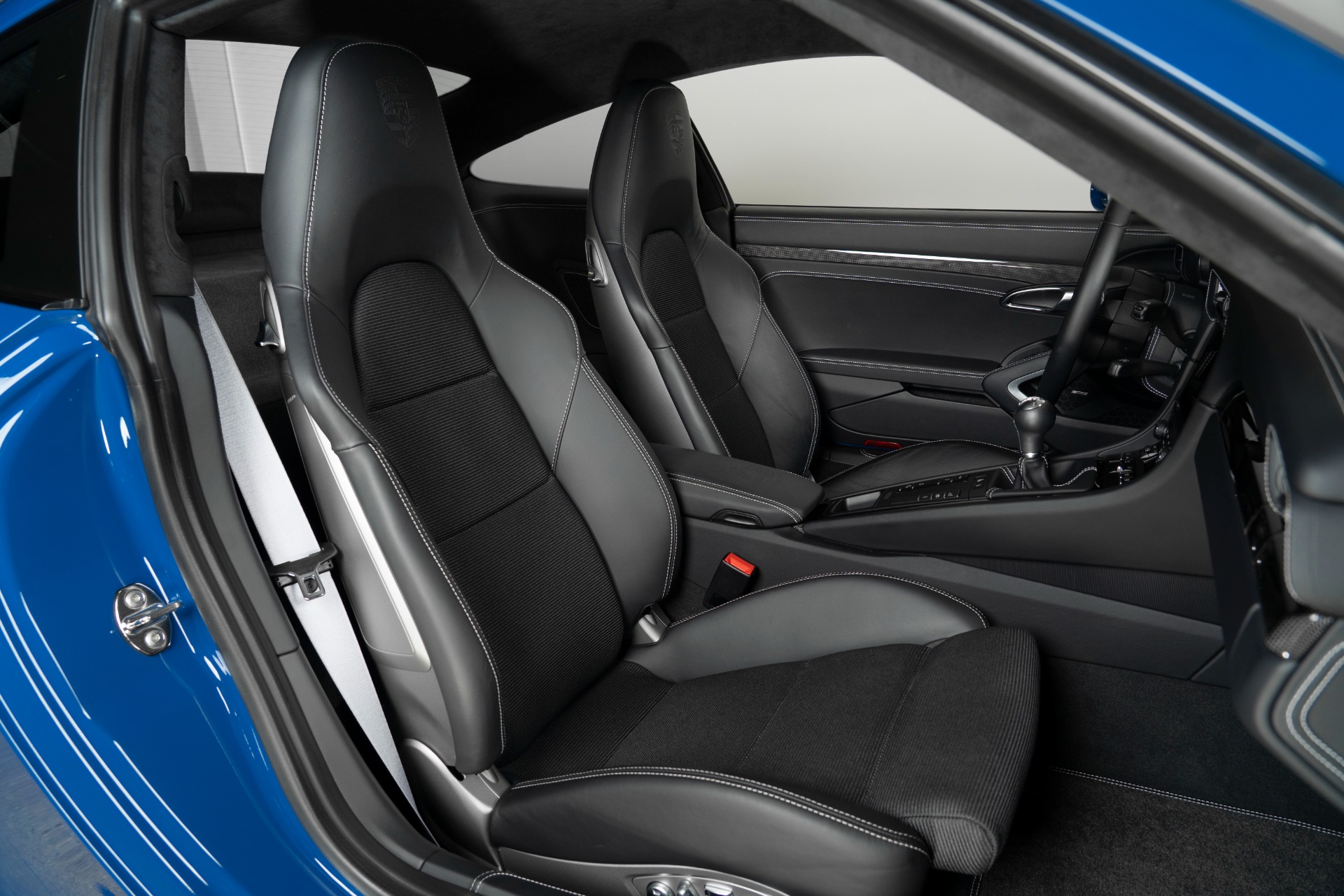 Used-2018-Porsche-911-GT3-Touring