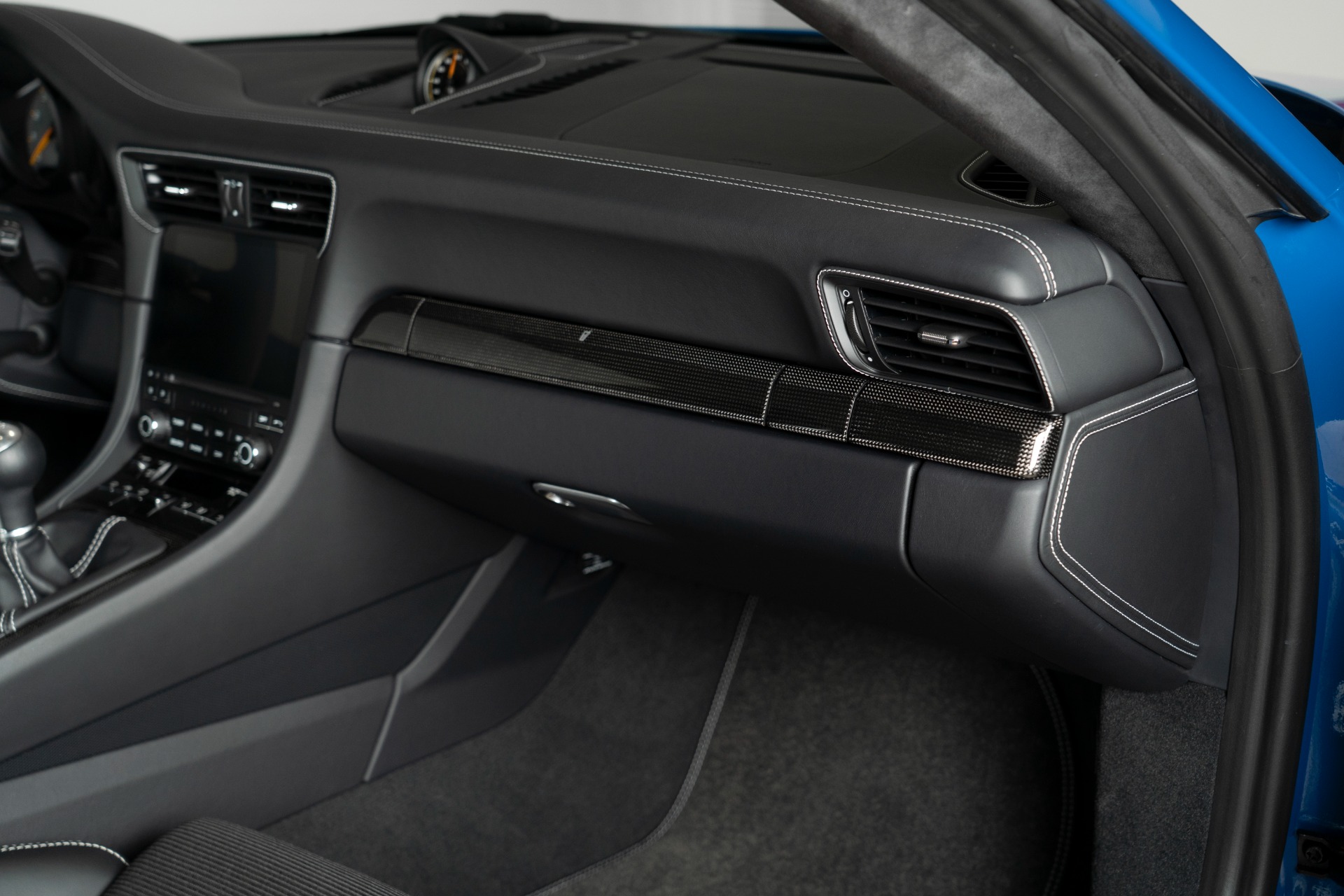 Used-2018-Porsche-911-GT3-Touring