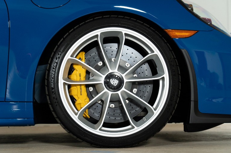 Used-2018-Porsche-911-GT3-Touring