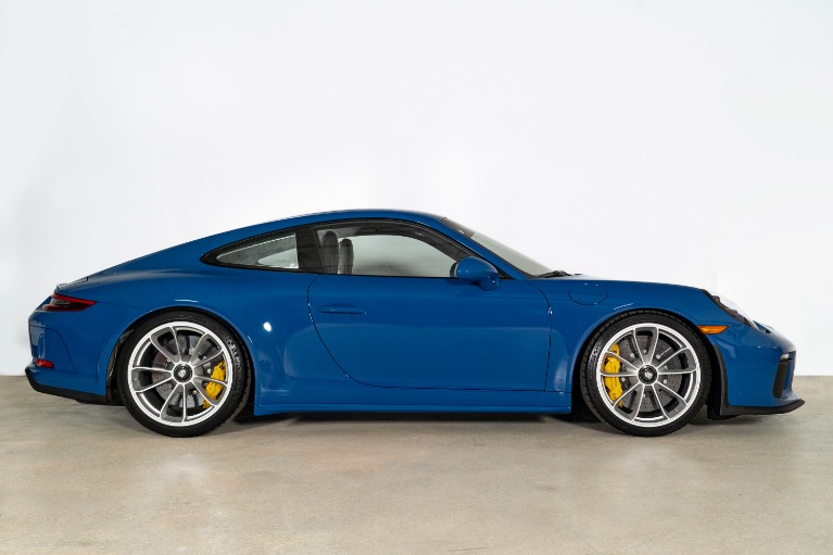 Used-2018-Porsche-911-GT3-Touring