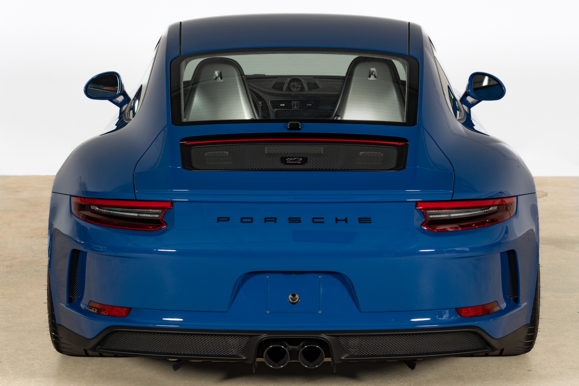 Used-2018-Porsche-911-GT3-Touring