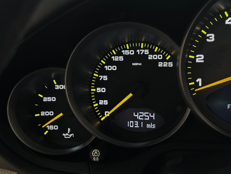 Used-2011-Porsche-911-GT3-RS-40