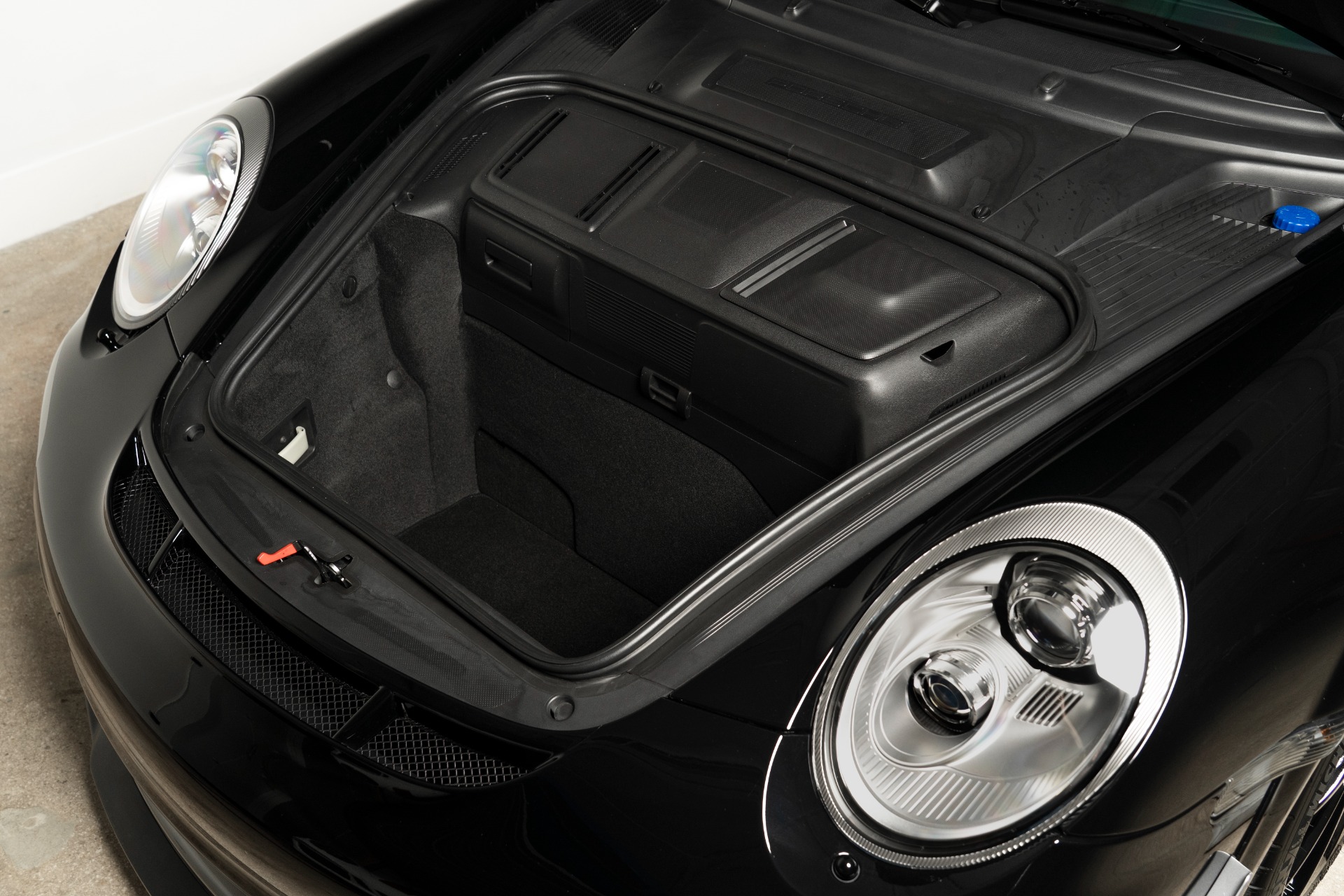 Used-2011-Porsche-911-GT3-RS-40