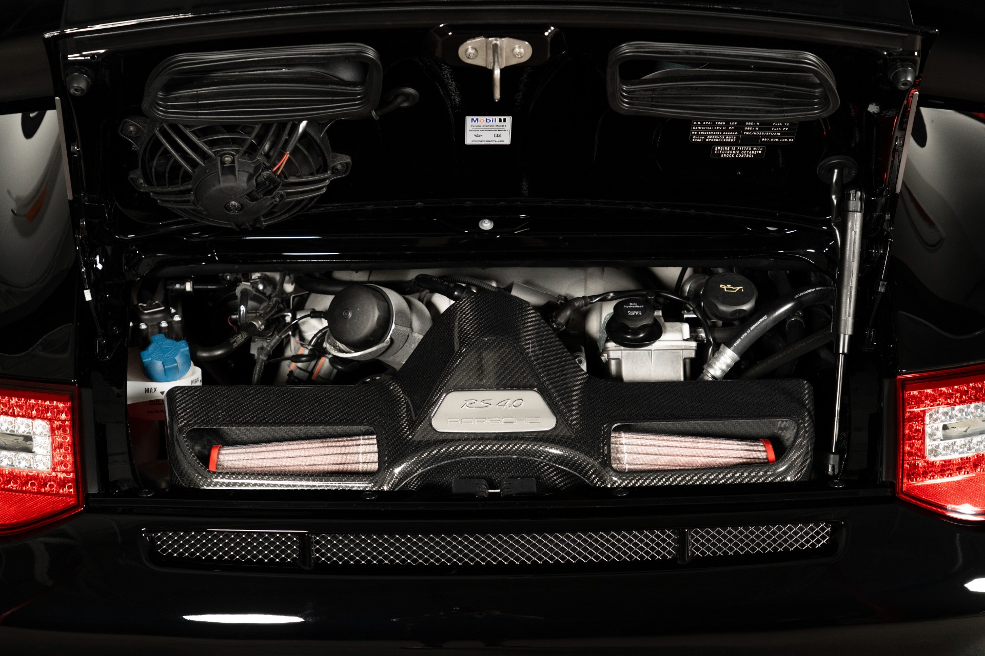 Used-2011-Porsche-911-GT3-RS-40