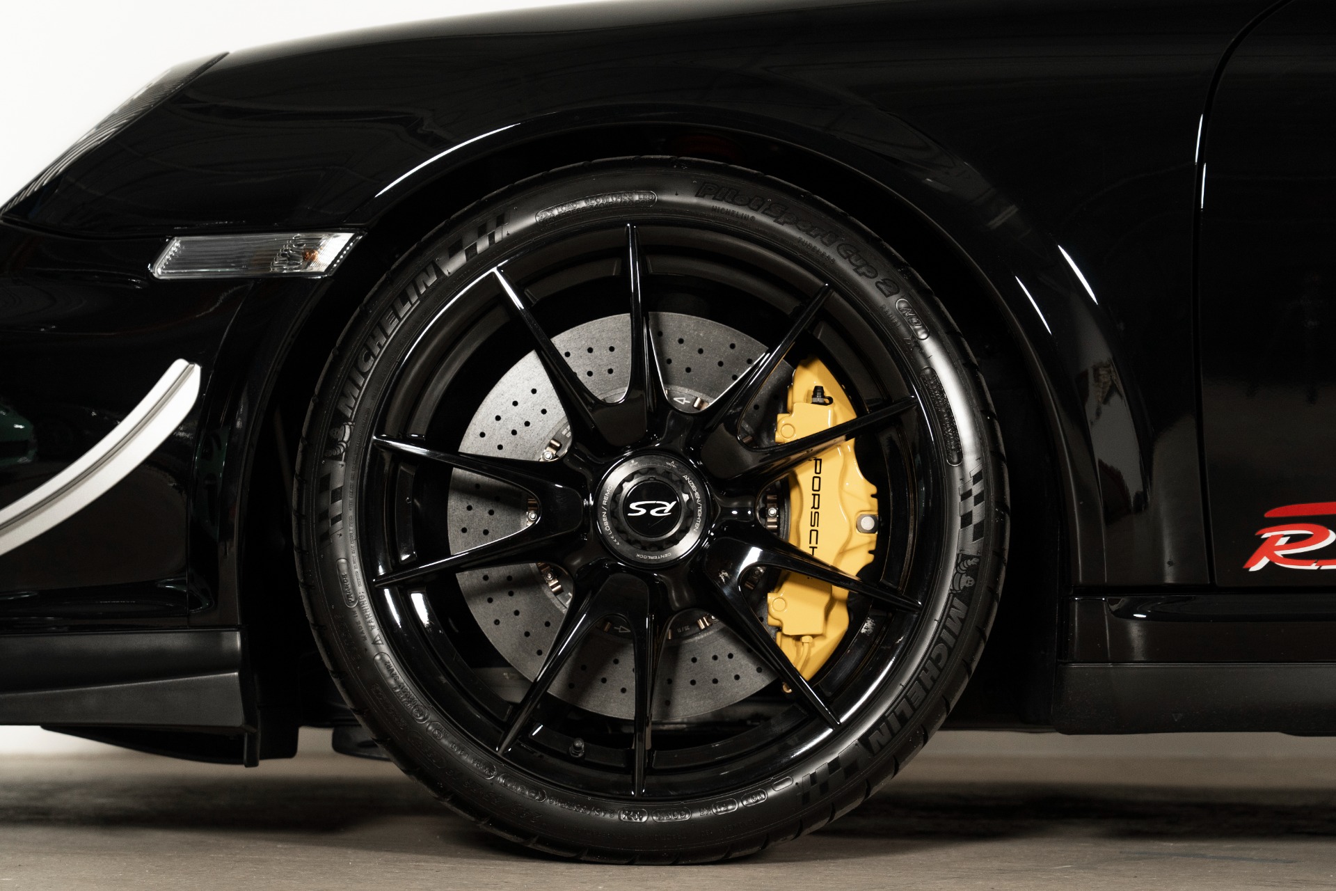 Used-2011-Porsche-911-GT3-RS-40