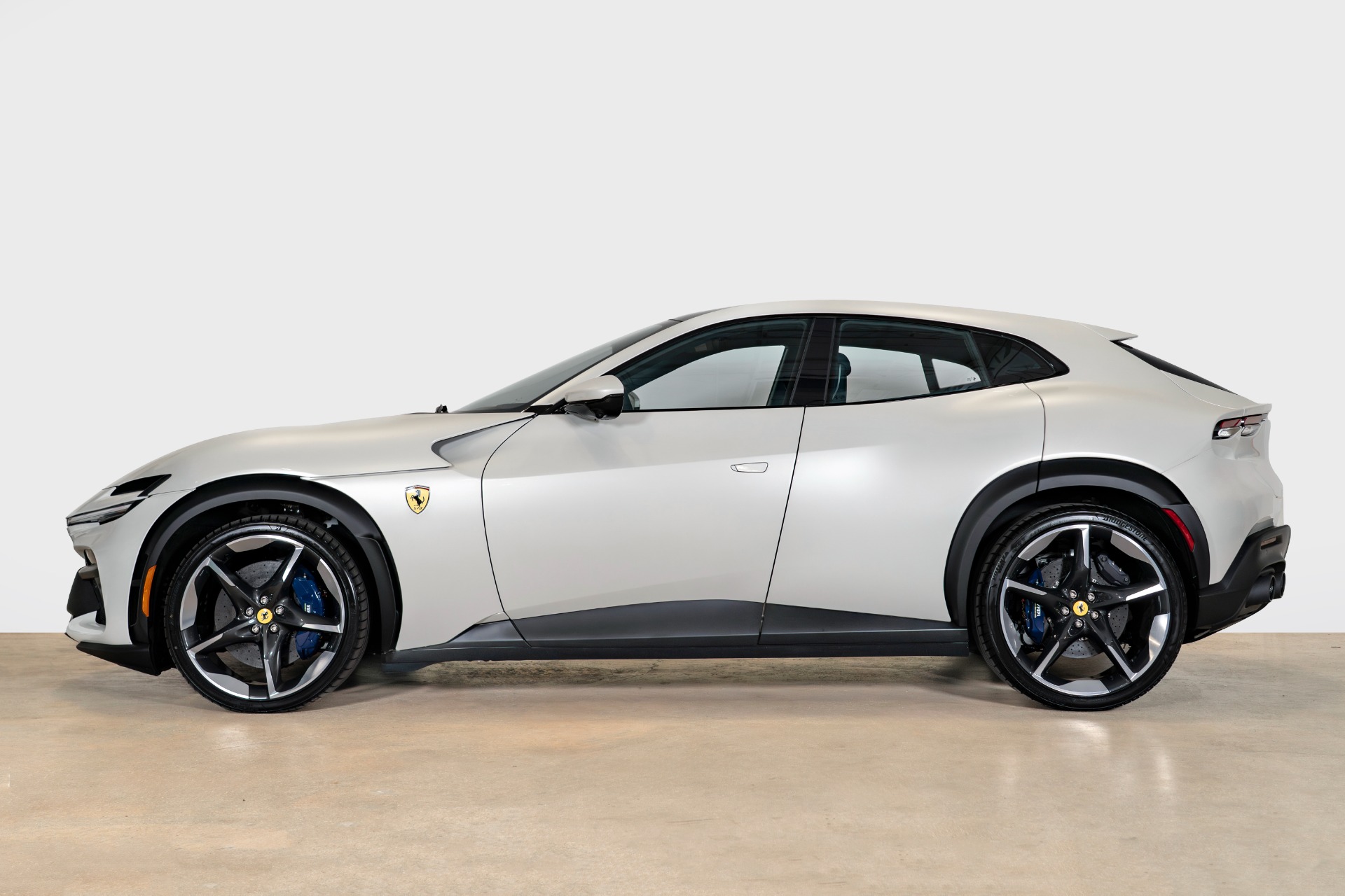 Used-2025-Ferrari-Purosangue