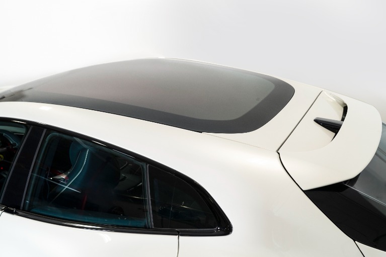 Used-2025-Ferrari-Purosangue