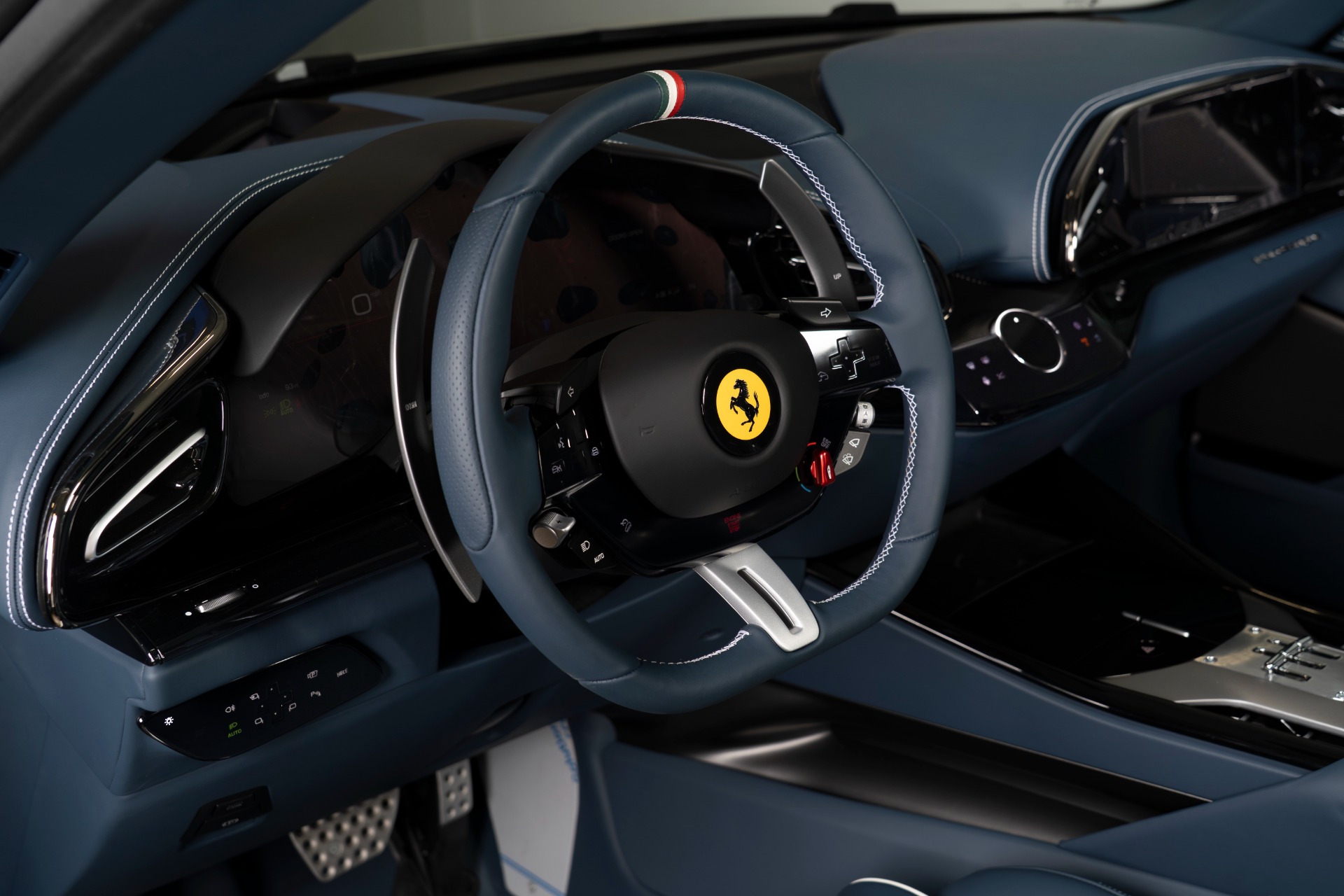 Used-2025-Ferrari-Purosangue