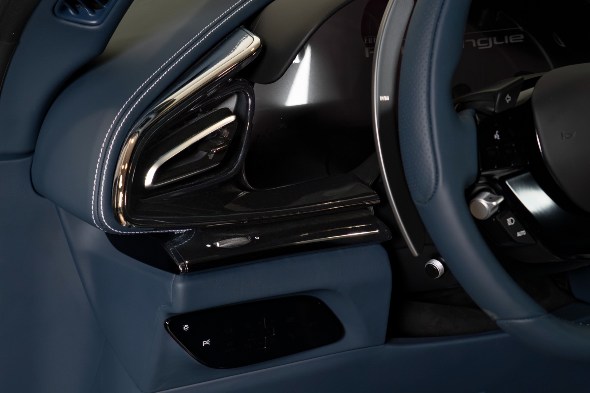 Used-2025-Ferrari-Purosangue