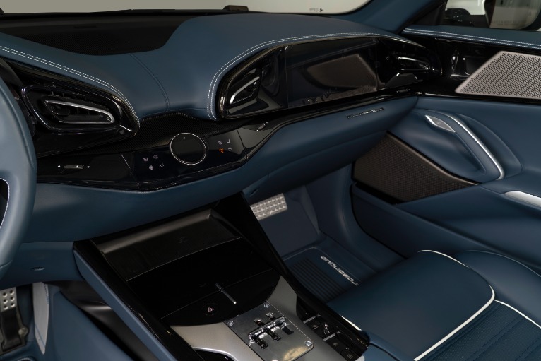 Used-2025-Ferrari-Purosangue