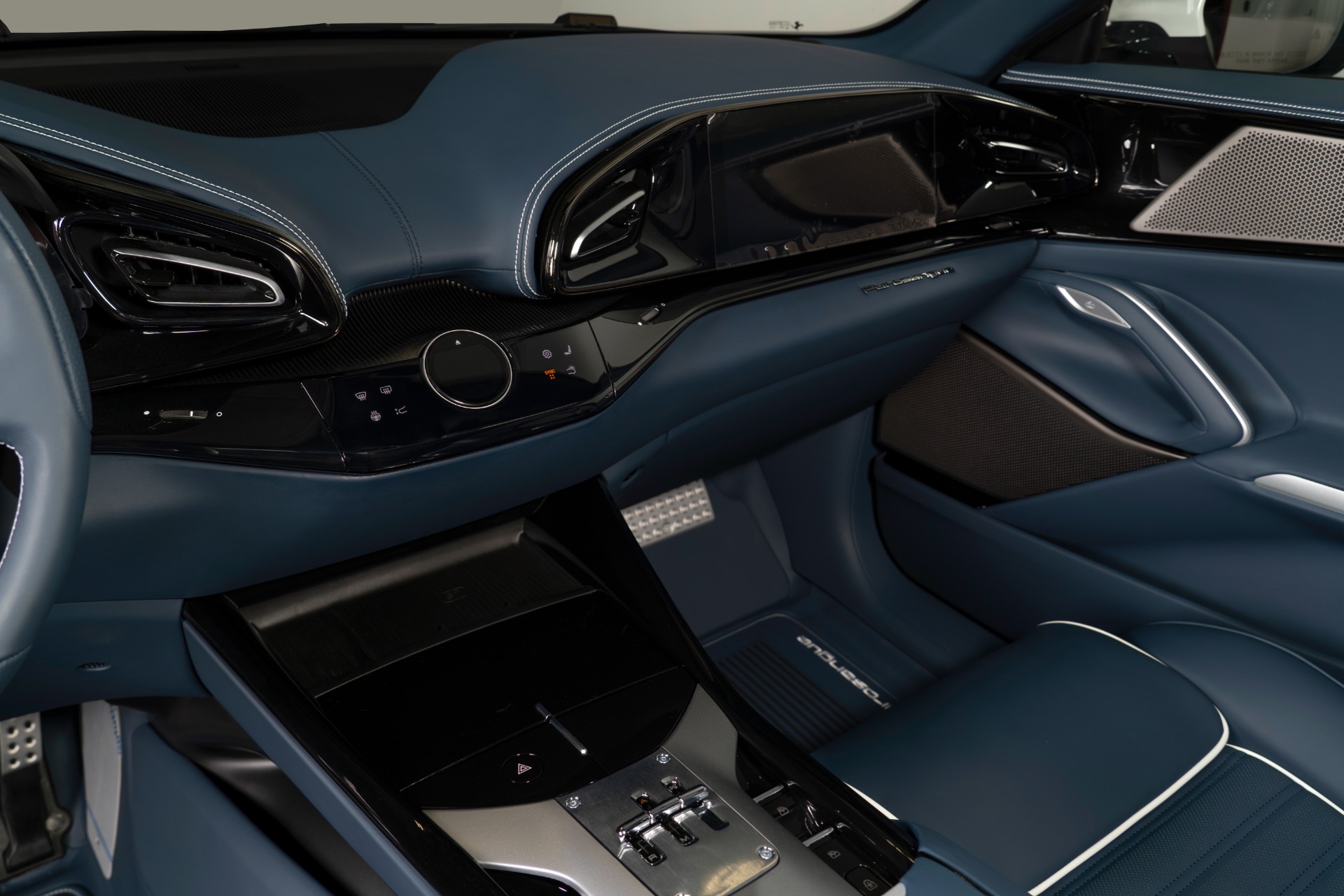 Used-2025-Ferrari-Purosangue