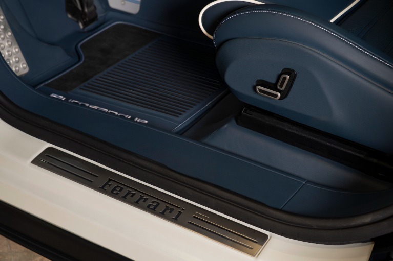 Used-2025-Ferrari-Purosangue