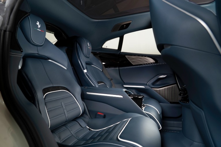 Used-2025-Ferrari-Purosangue