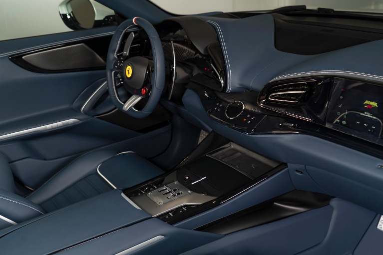 Used-2025-Ferrari-Purosangue