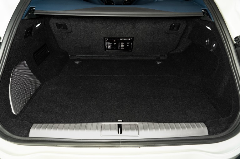 Used-2025-Ferrari-Purosangue