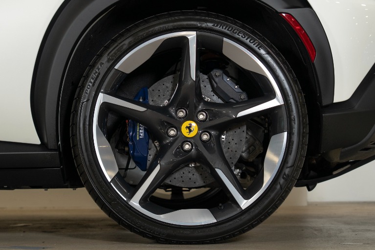 Used-2025-Ferrari-Purosangue