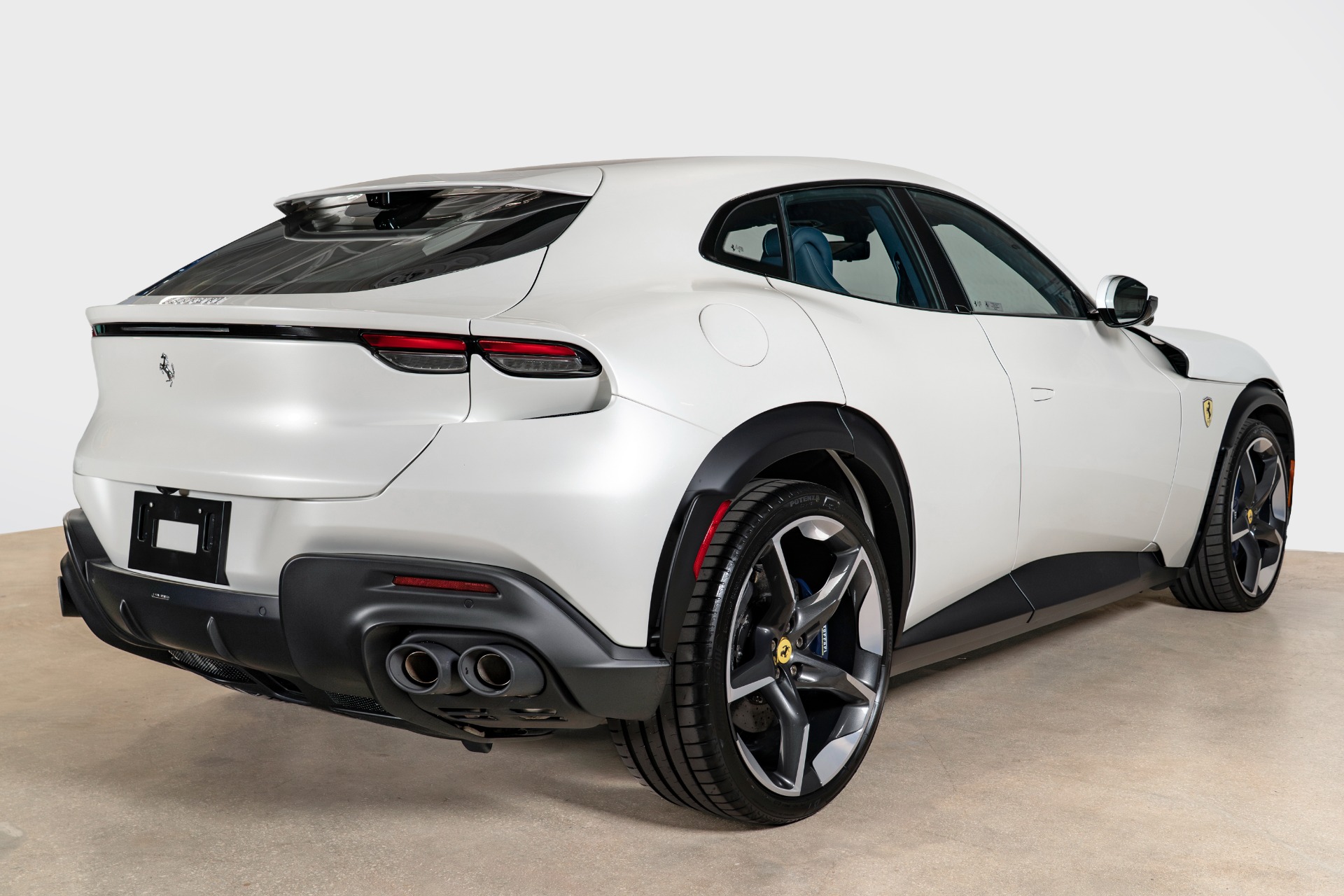 Used-2025-Ferrari-Purosangue