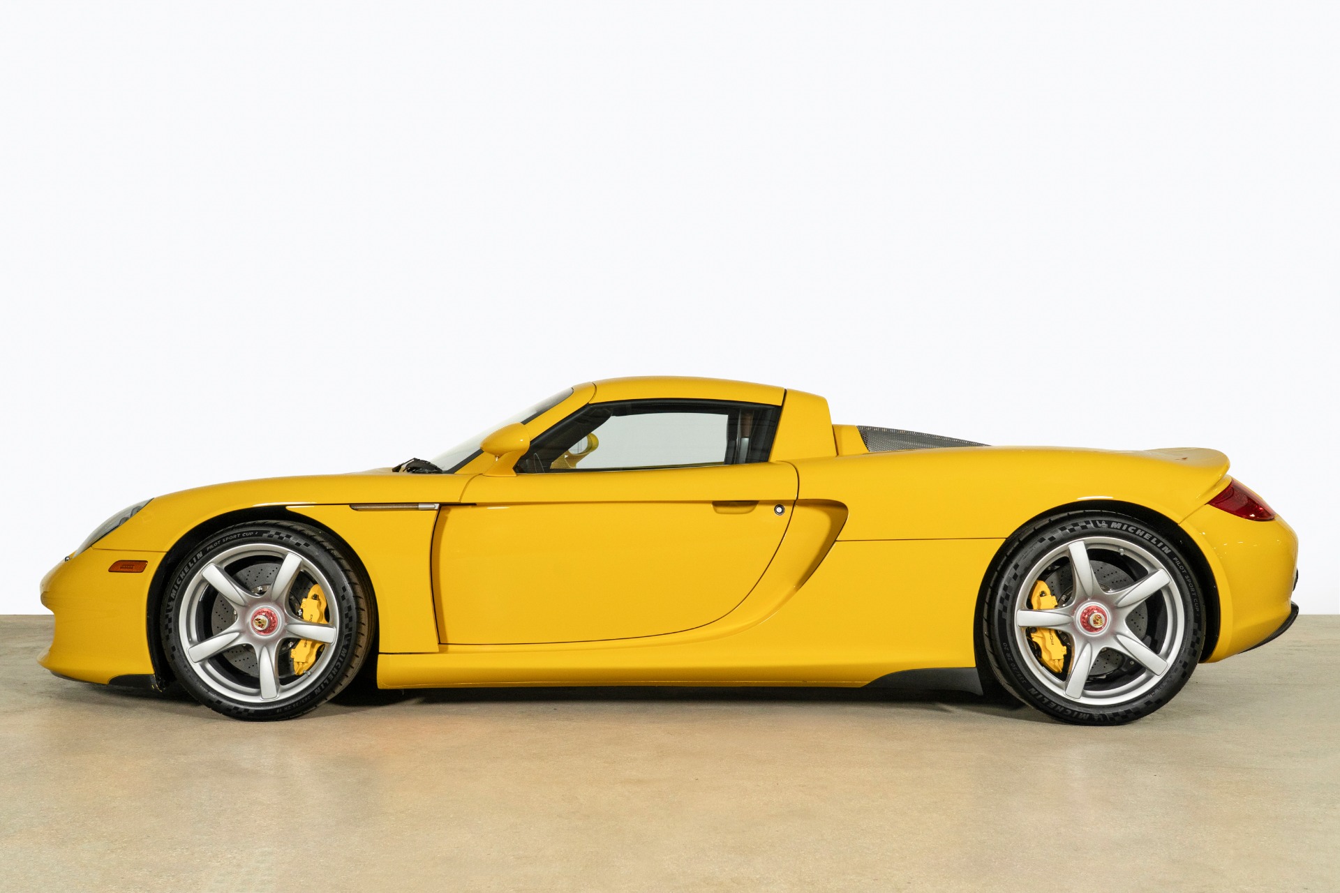 Used-2005-Porsche-Carrera-GT