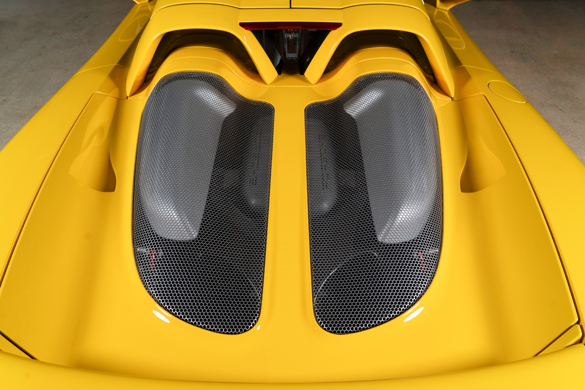 Used-2005-Porsche-Carrera-GT