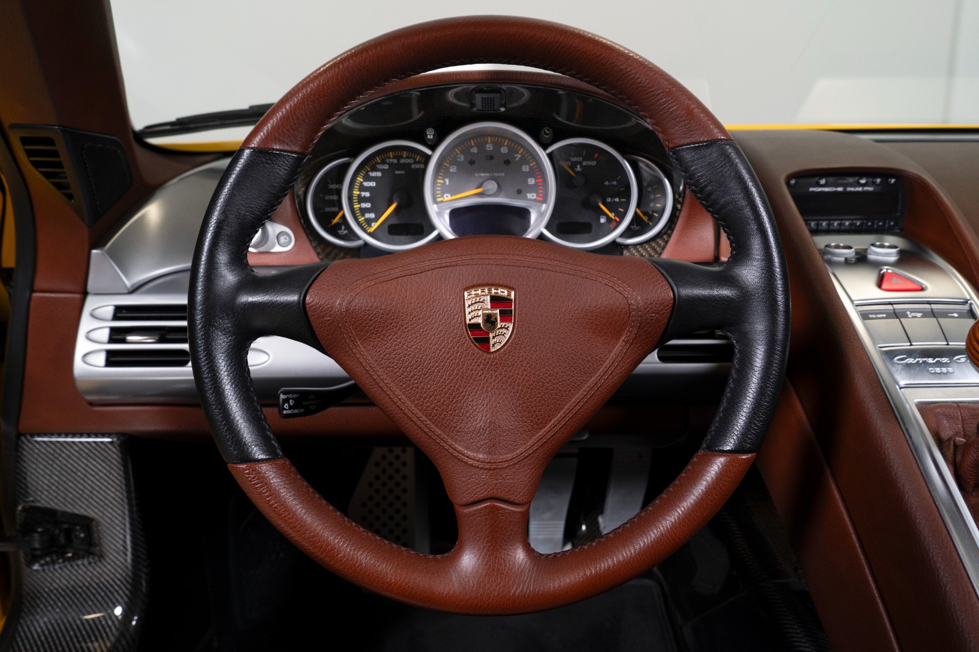 Used-2005-Porsche-Carrera-GT