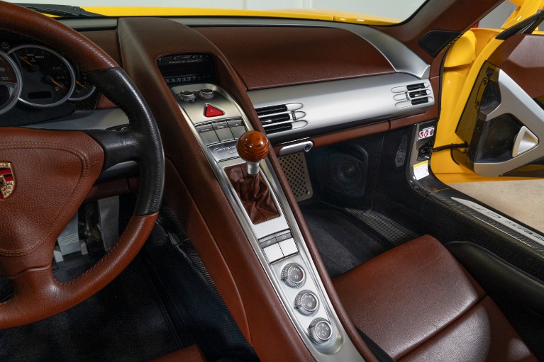 Used-2005-Porsche-Carrera-GT