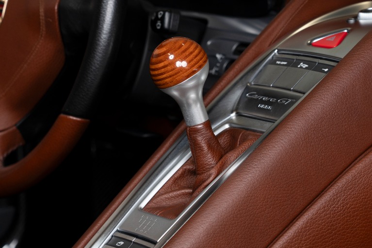 Used-2005-Porsche-Carrera-GT