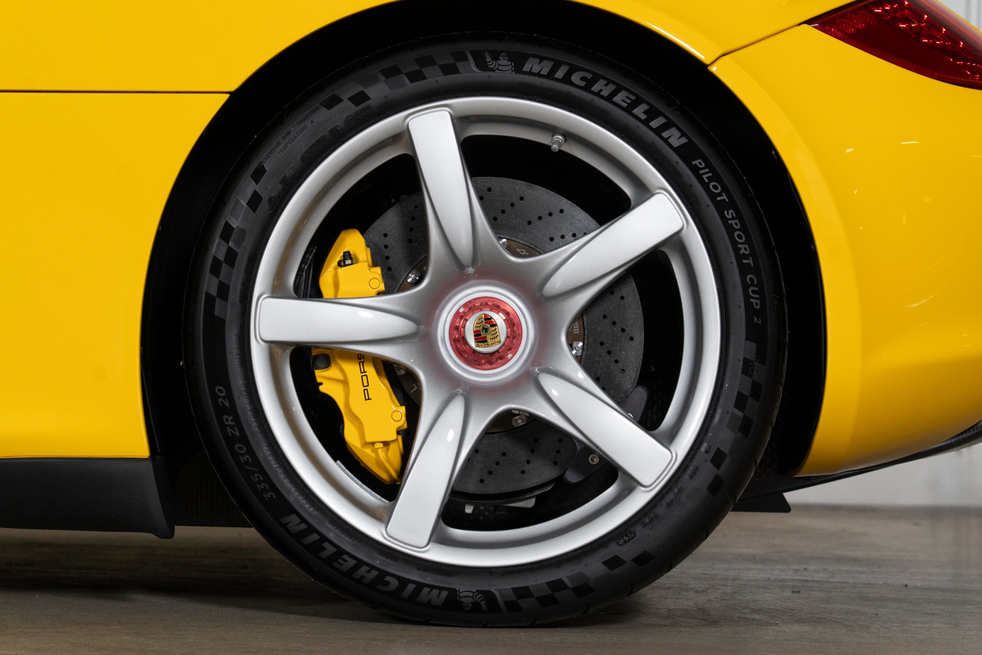 Used-2005-Porsche-Carrera-GT