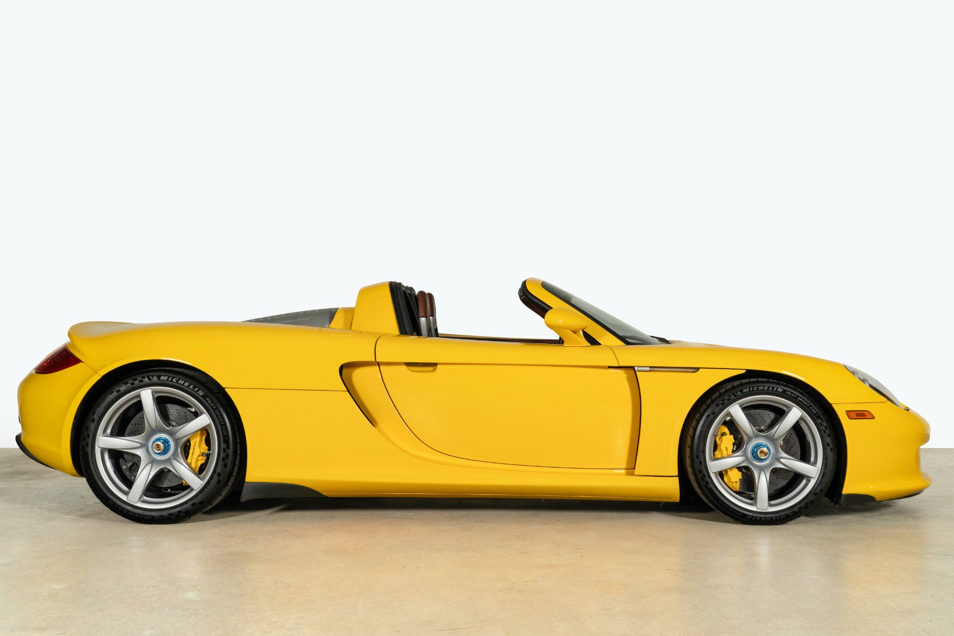 Used-2005-Porsche-Carrera-GT