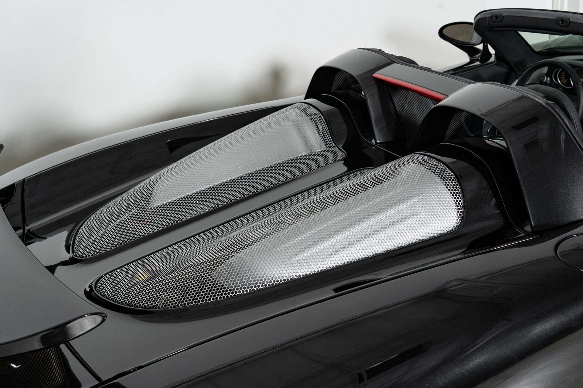 Used-2005-Porsche-Carrera-GT