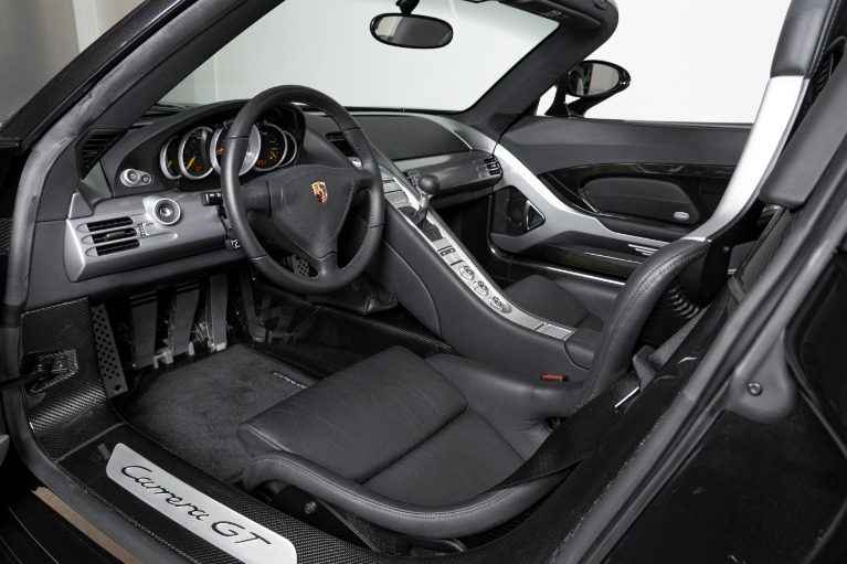 Used-2005-Porsche-Carrera-GT