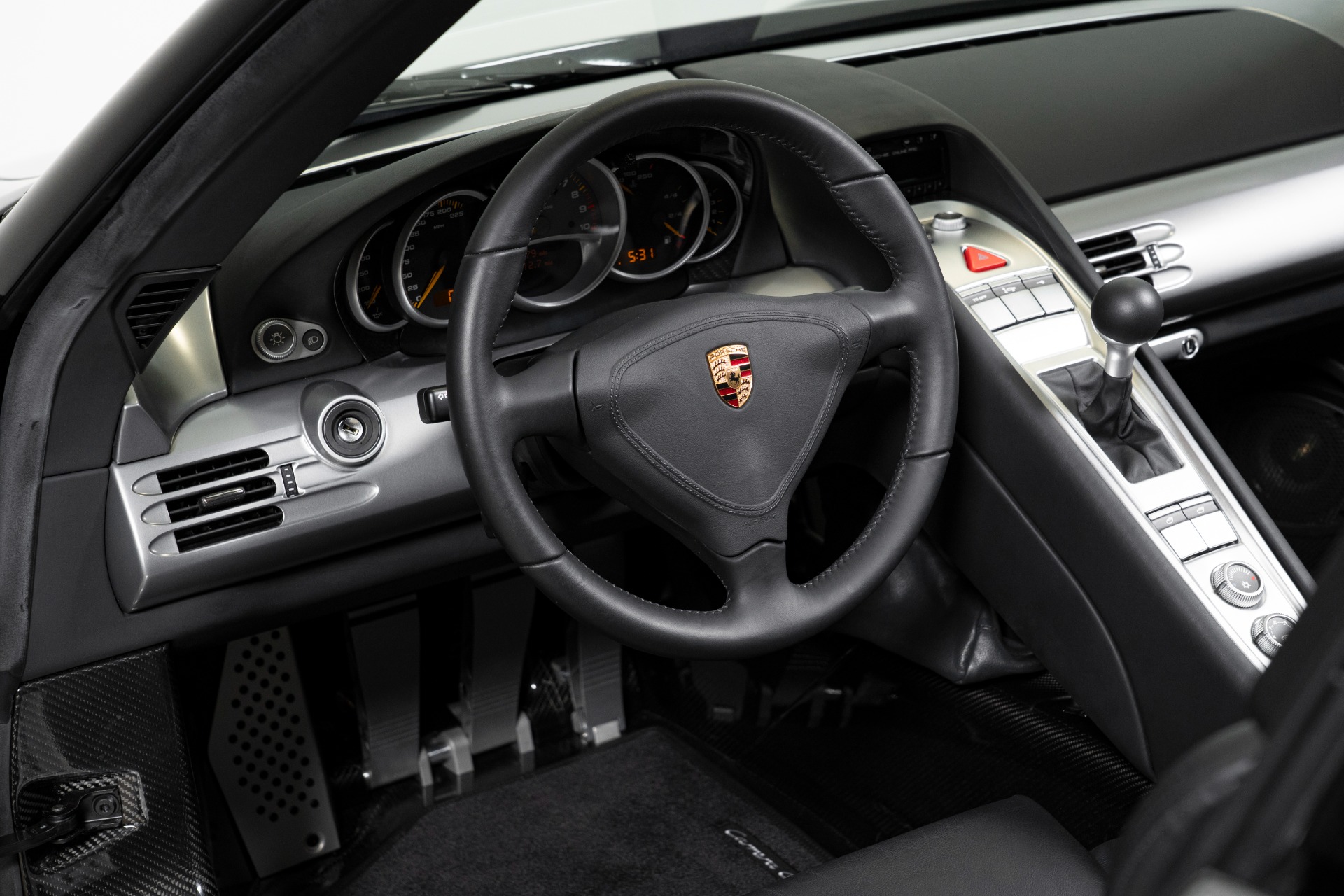 Used-2005-Porsche-Carrera-GT