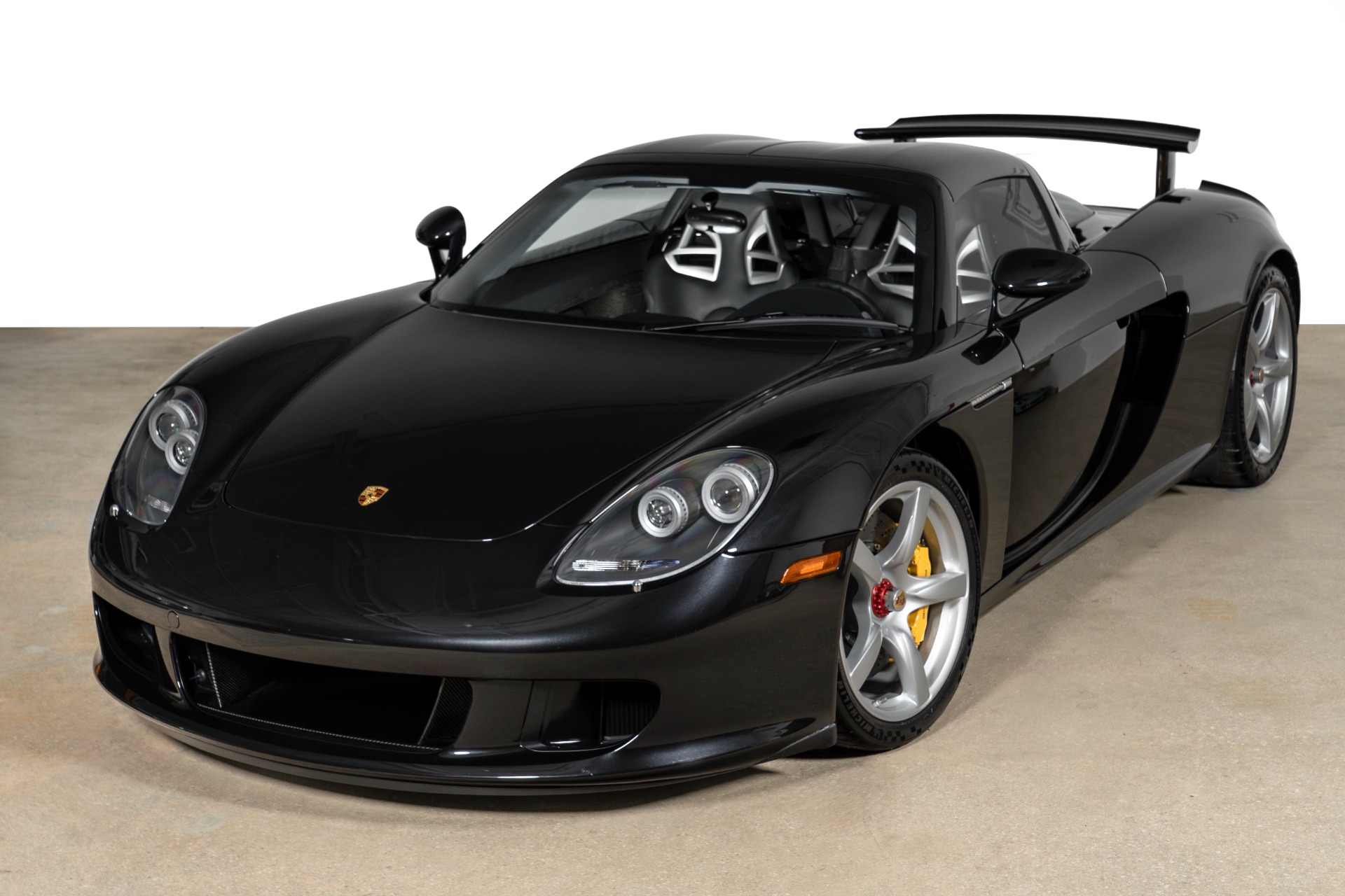 Used-2005-Porsche-Carrera-GT