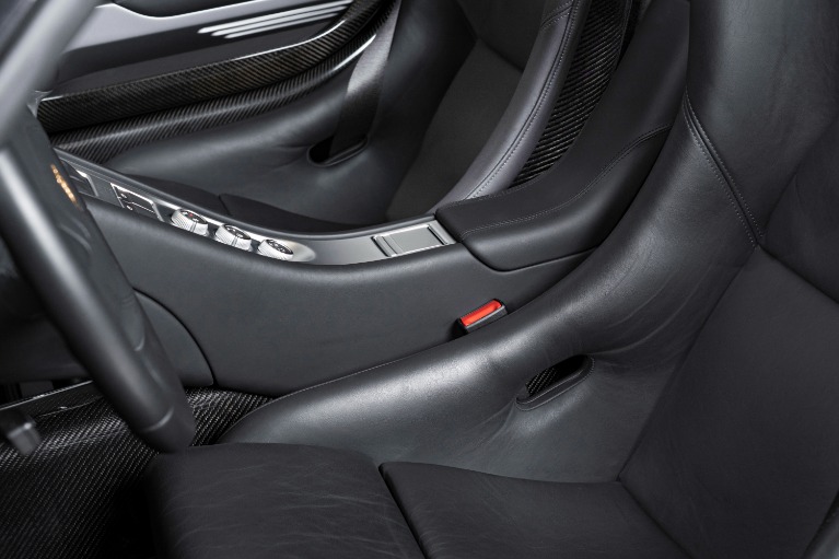 Used-2005-Porsche-Carrera-GT