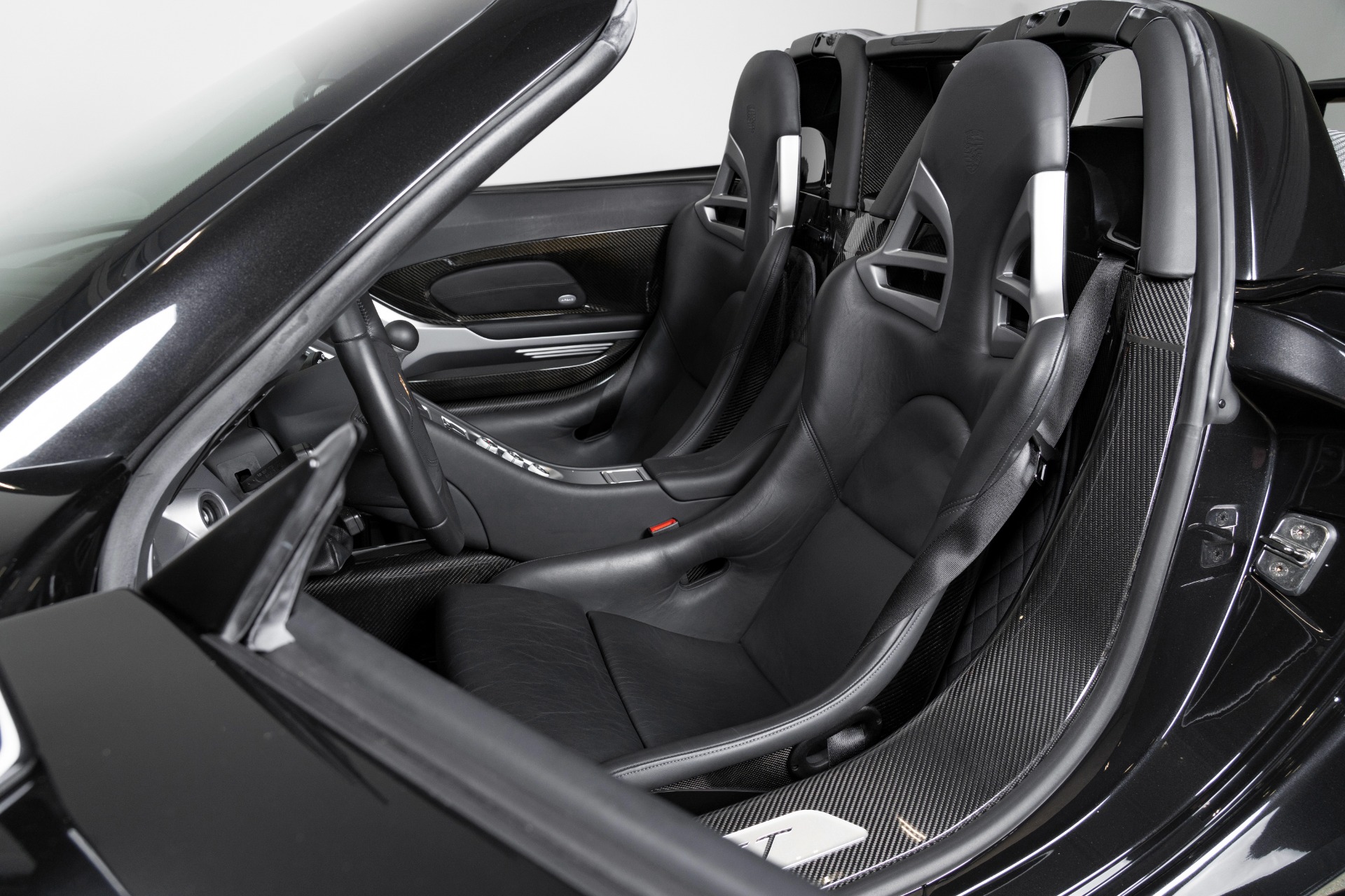 Used-2005-Porsche-Carrera-GT