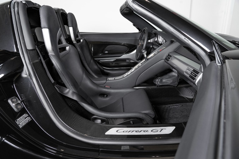 Used-2005-Porsche-Carrera-GT