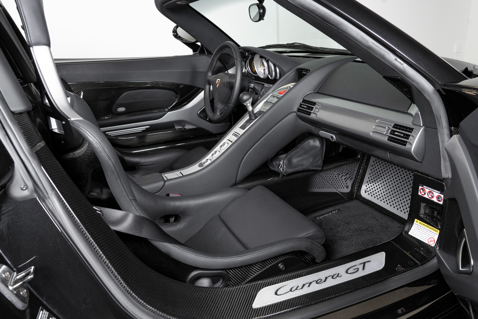 Used-2005-Porsche-Carrera-GT