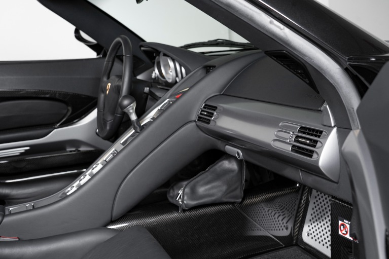 Used-2005-Porsche-Carrera-GT