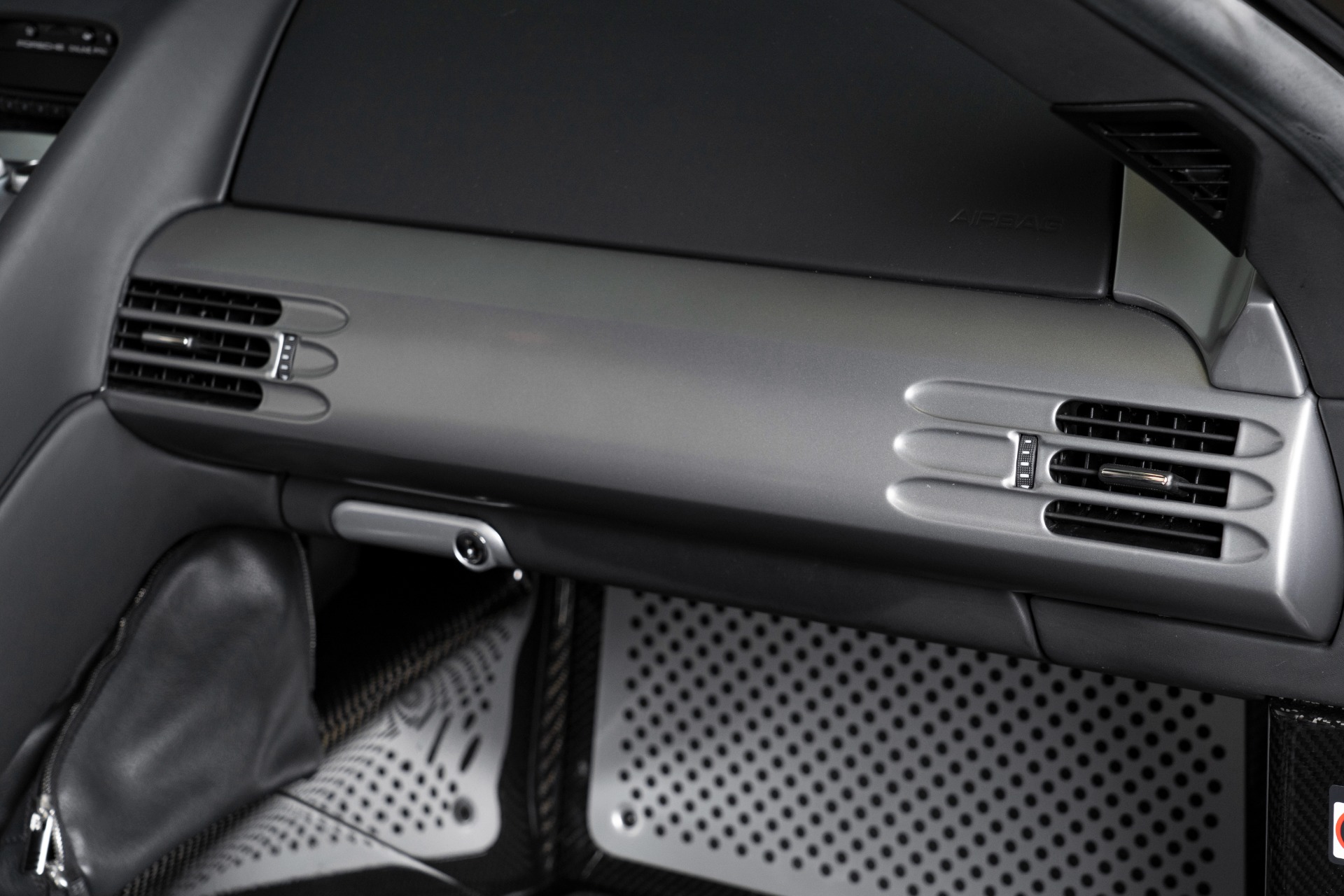 Used-2005-Porsche-Carrera-GT