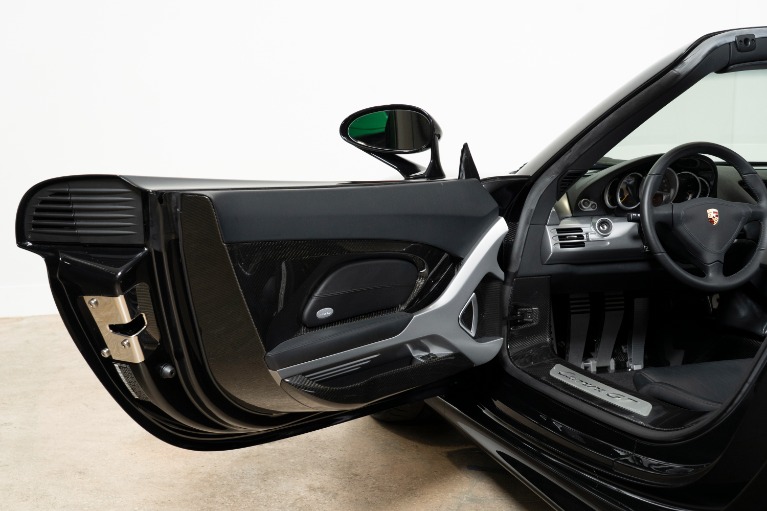 Used-2005-Porsche-Carrera-GT