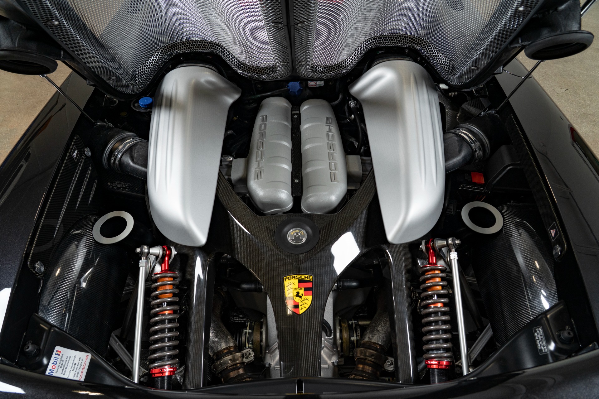 Used-2005-Porsche-Carrera-GT