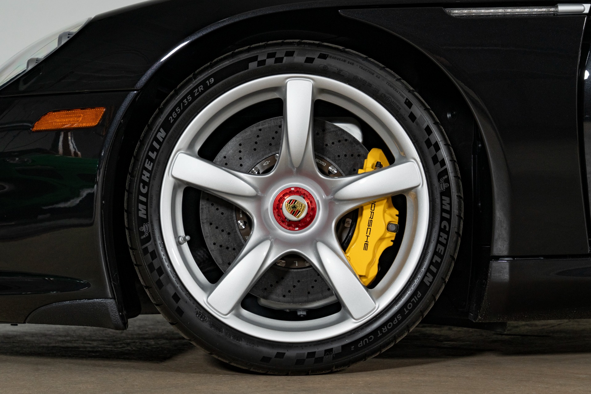 Used-2005-Porsche-Carrera-GT
