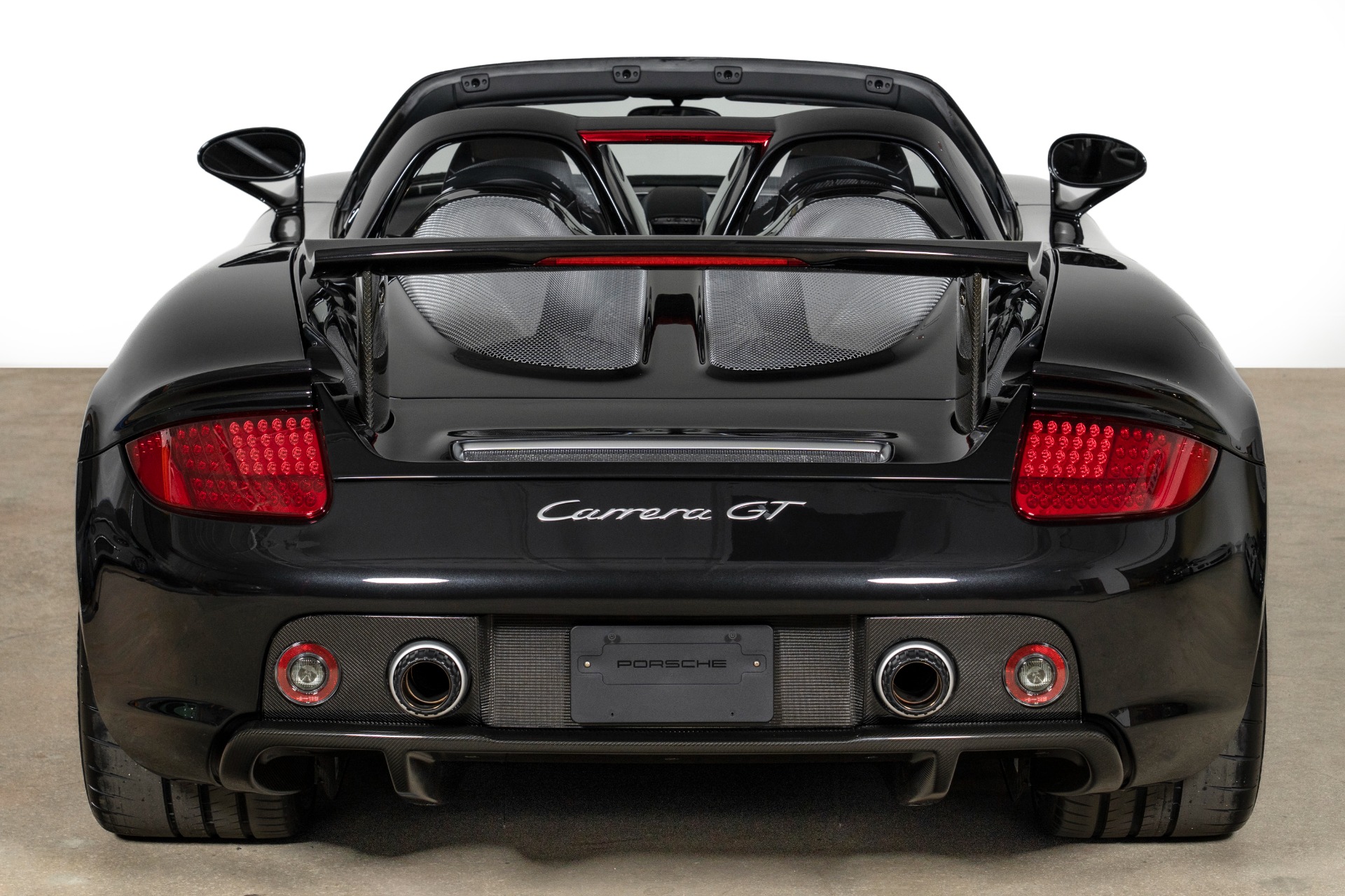 Used-2005-Porsche-Carrera-GT