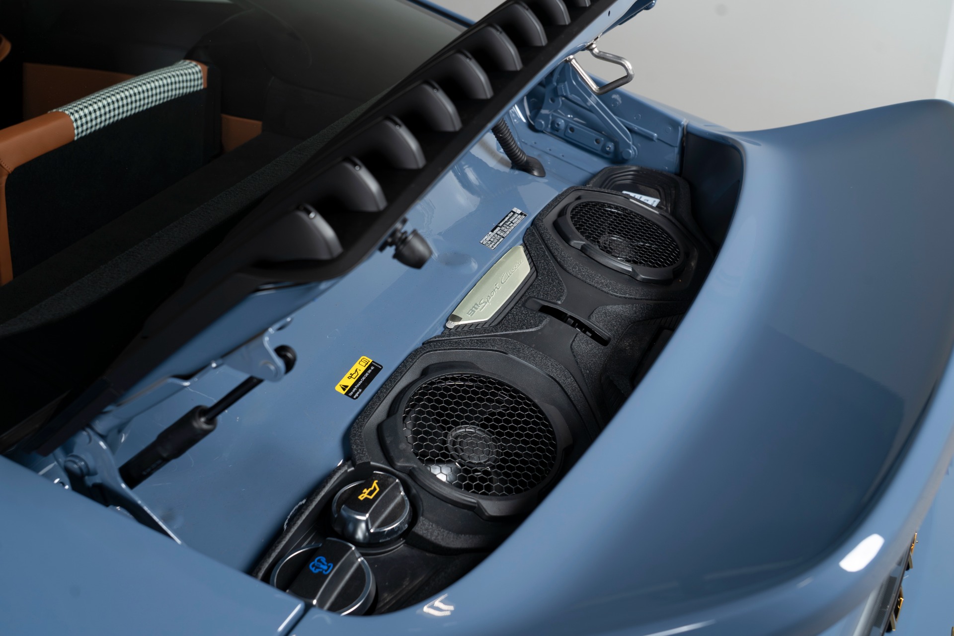 Used-2023-Porsche-911-Sport-Classic