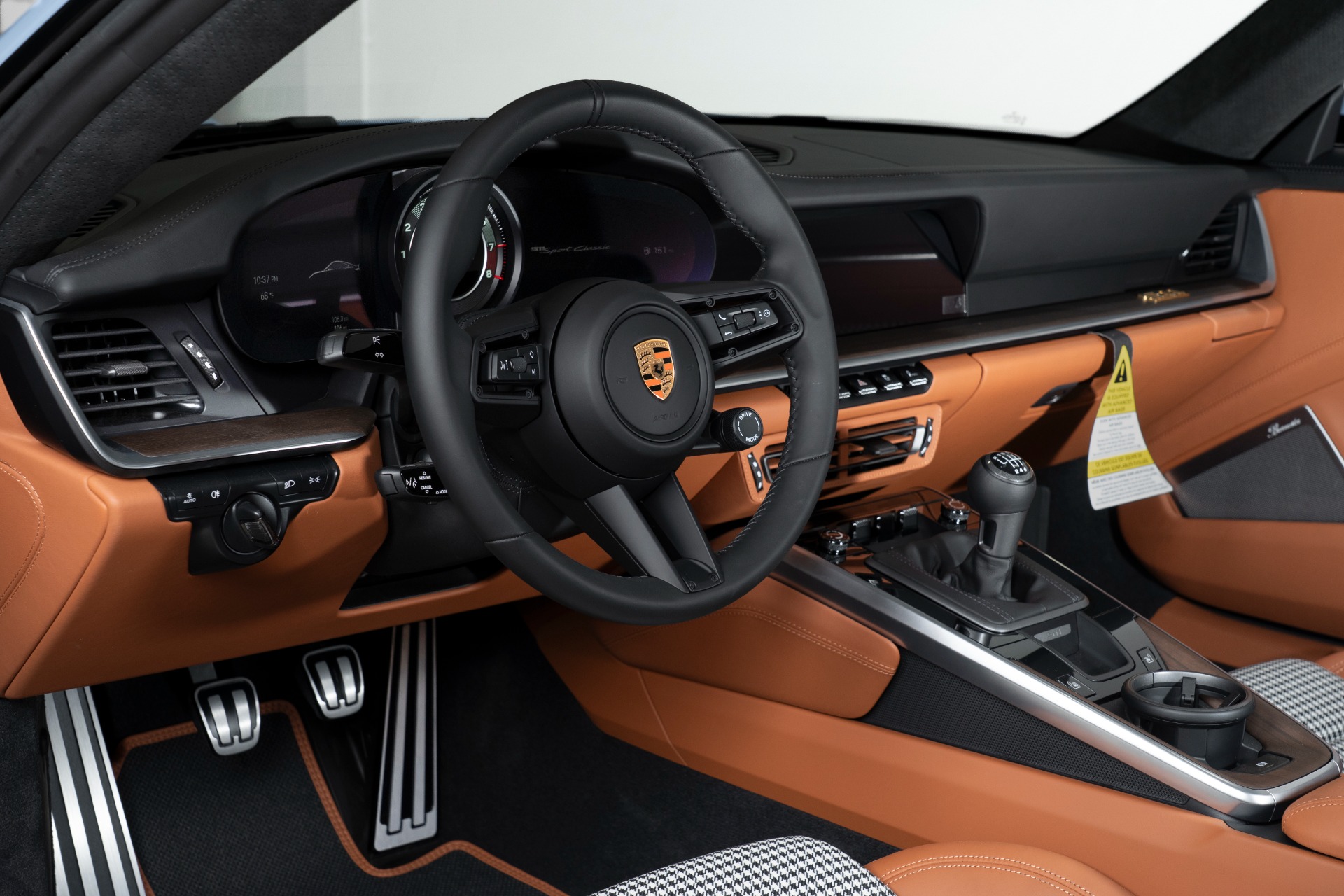 Used-2023-Porsche-911-Sport-Classic